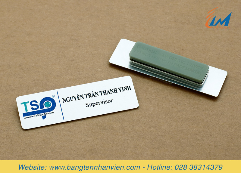 Bảng tên nhân viên nhà hàng