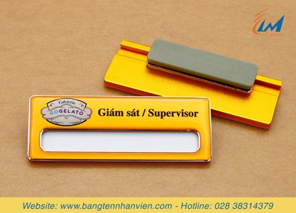 Bảng tên nam châm thay tên