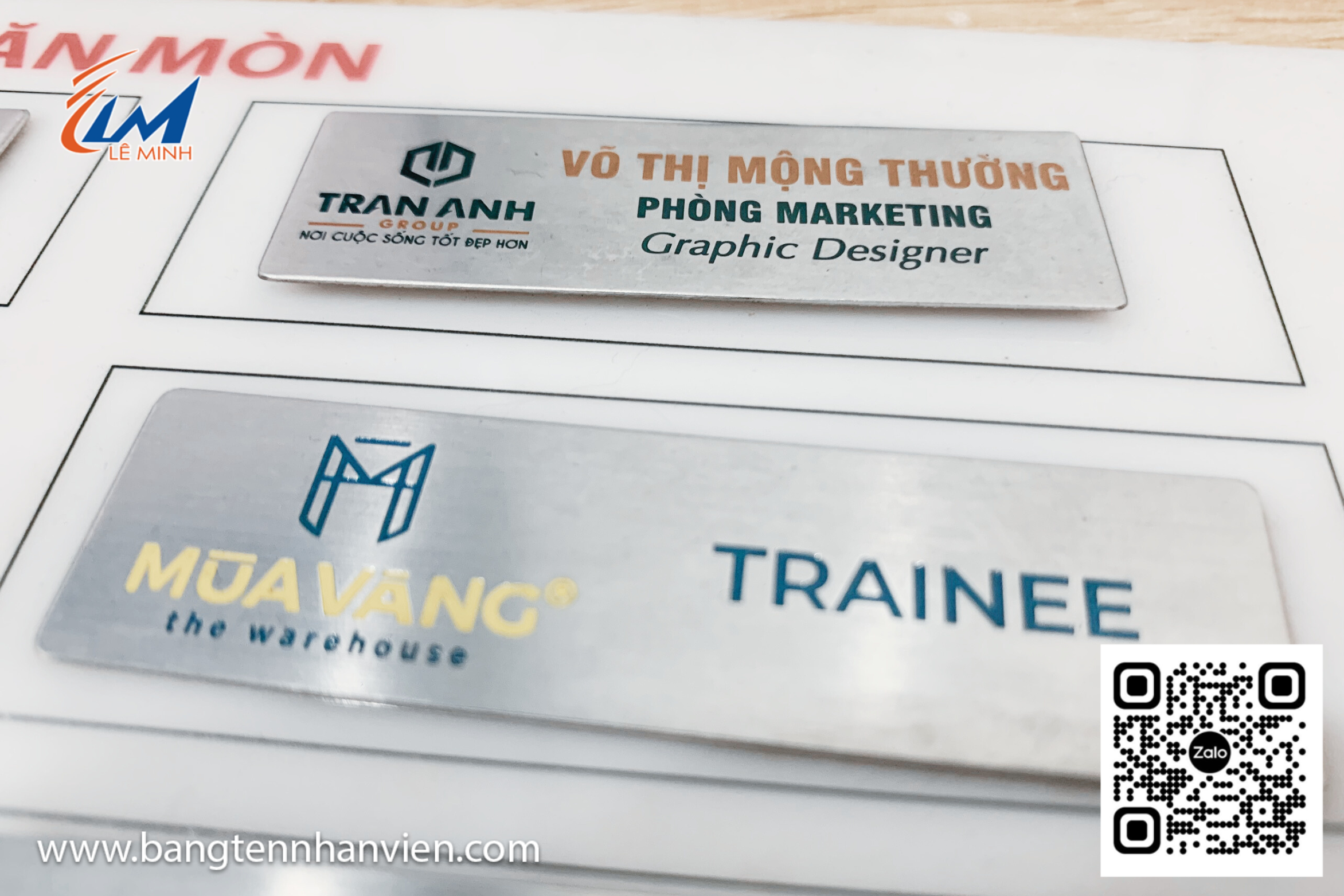Biển tên nhân viên Gà Spa